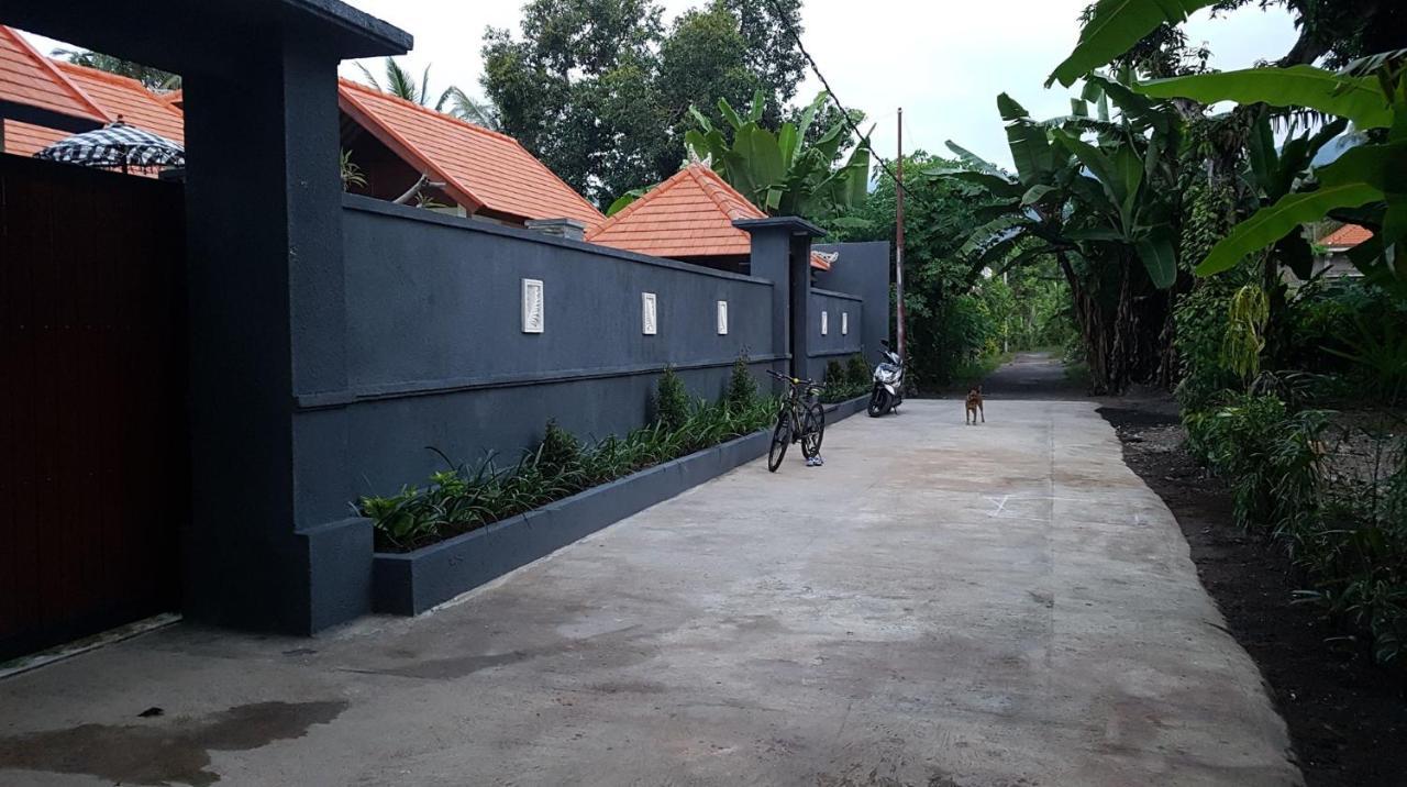 ホテル Mias Jungle House ロヴィーナ エクステリア 写真