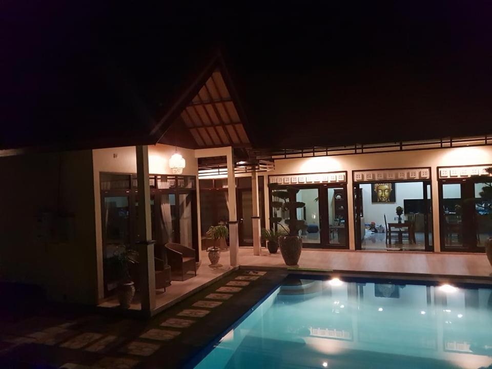 ホテル Mias Jungle House ロヴィーナ エクステリア 写真